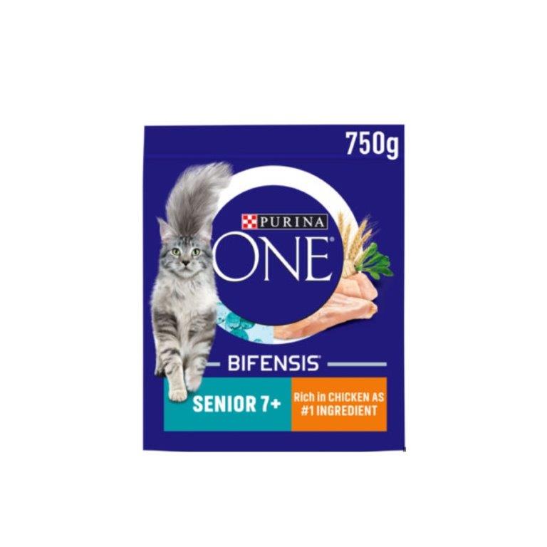 Purina ONE Senior 7+ Dry Cat Food Chicken 750g